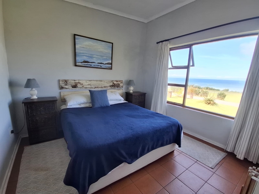 3 Bedroom Property for Sale in Winterstrand Eastern Cape